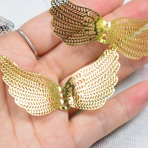 2 pcs/5 pcs Gold plated brass wing charms, Filigree gold wings, Vintage Brass butterfly