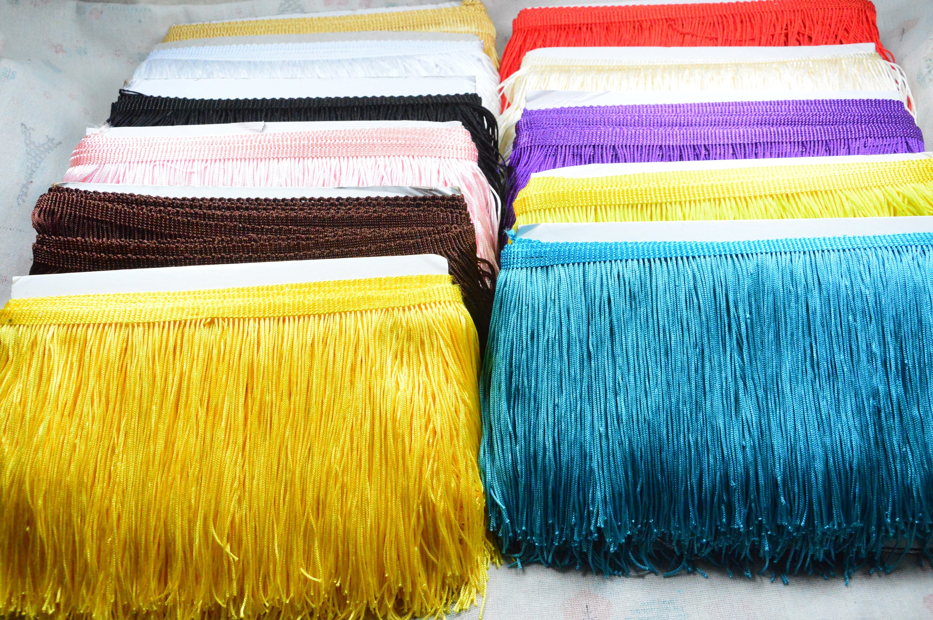 Light Gold Fringe Trim, Metallic Fringing for Lampshades Costumes Bags  Clothing, 5cm 2 Inch Wide 