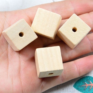 20pcs 20mm Square wooden beads, wooden cubes, unfinished square wood blocks
