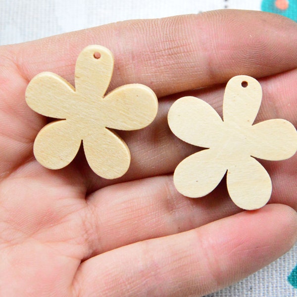 50 pcs wooden flowers, unfinished wood flower charms, wooden pendants 29mm