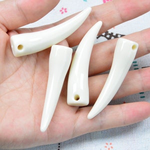 20pcs ivory resin animal teeth charm, sharp plastic teeth, plastic fang wolf tusk 14x57mm