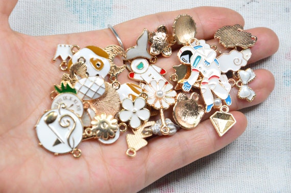 100PCS Mix Enamel Gold Plated Charms Pendant for Jewelry 