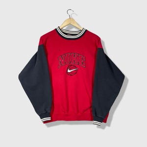Nike Crewneck Sweatshirt Herr M Röd Vintage Basketball Sportswear Broderad bild 1
