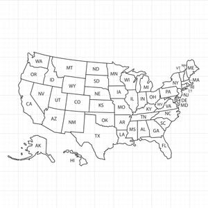 以下が含まれることがあります： 各州の略語が表示された、白黒のアメリカ合衆国の輪郭地図。アラスカとハワイも含まれています。背景には、かすかなグリッドパターンがあります。