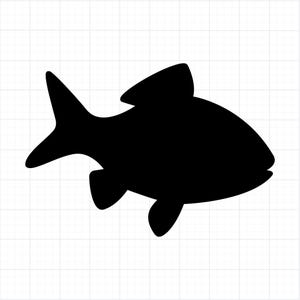 Könnte beinhalten: Schwarze Silhouette eines Fisches mit Rückenflosse, Schwanzflosse und zwei Brustflossen. Der Fisch wird in einem einfachen, grafischen Stil vor einem weißen Hintergrund mit einem dezenten Rastermuster dargestellt.