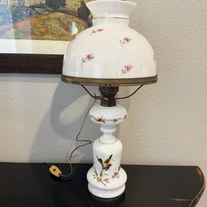 Vintage Gone With the Wind Style Hurricane Lamp Bird Floral White Victorian 21&quot;