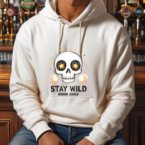 Felpa con cappuccio Stay Wild Moon Child: stile college unisex