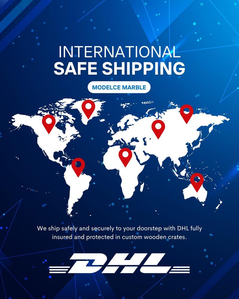 Puede incluir: Un mapa del mundo con marcadores de ubicaci&oacute;n rojos, que indican destinos de env&iacute;o internacionales. El texto "INTERNATIONAL SAFE SHIPPING" se muestra encima del mapa, con "MODELCE MARBLE" debajo. El logotipo de DHL est&aacute; en la parte inferior.