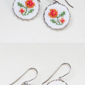 Dangle earrings with hand embroidered flowers e011 image 5