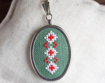 Hand embroidered necklace with ukrainian ornament white and red on green - n002