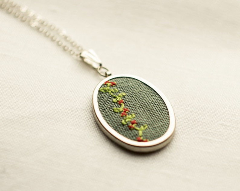 Hand embroidered necklace Branch of berries n006 image 3