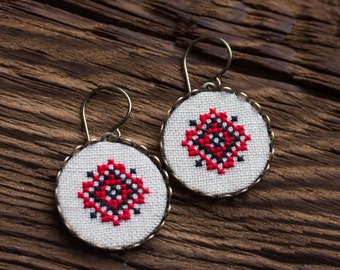 Ukrainian cross stitch dangle earrings - red and black - Ethnic collection e028