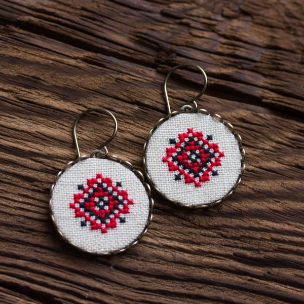 Ukrainian cross stitch dangle earrings - red and black - Ethnic collection e028