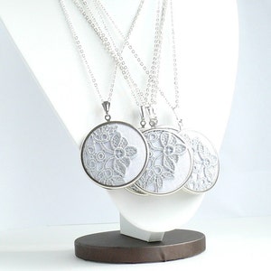 Grey lace necklaces for bridesmaids l009 image 3