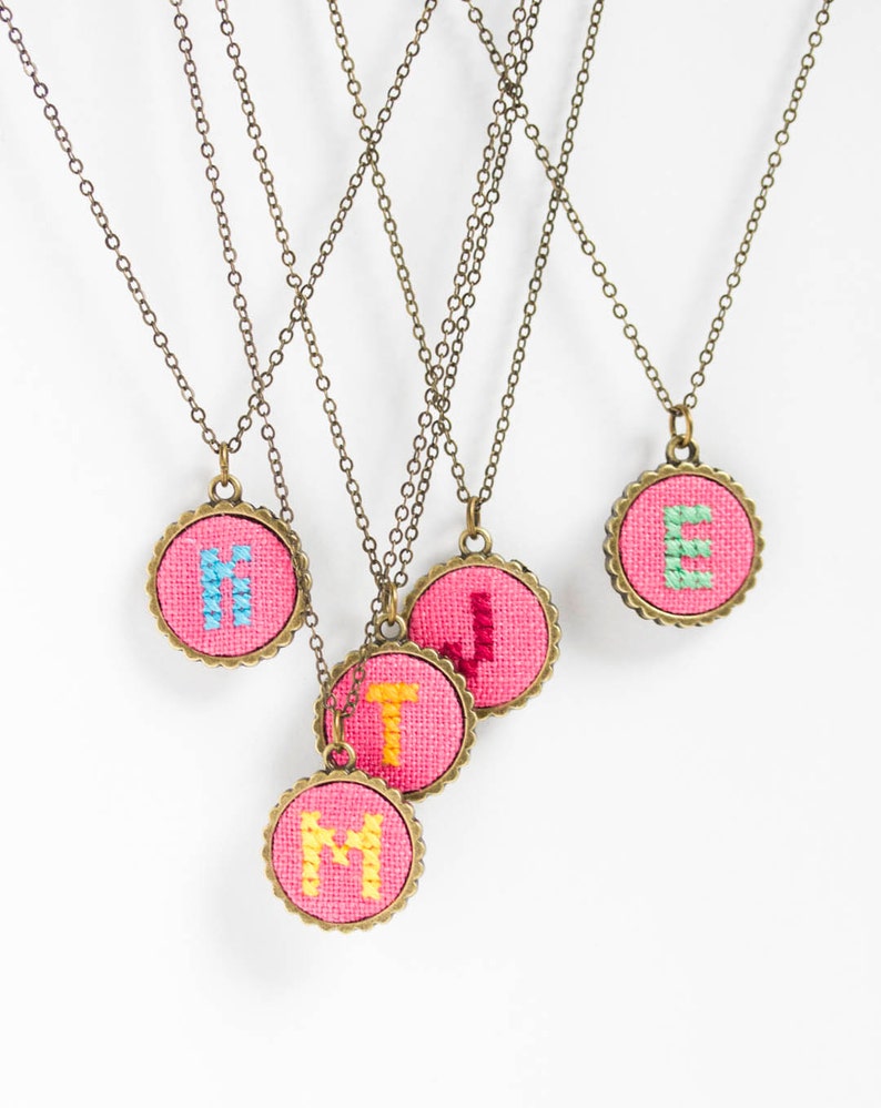 Personalized necklace, Initial necklace, custom color on pink fabric image 2