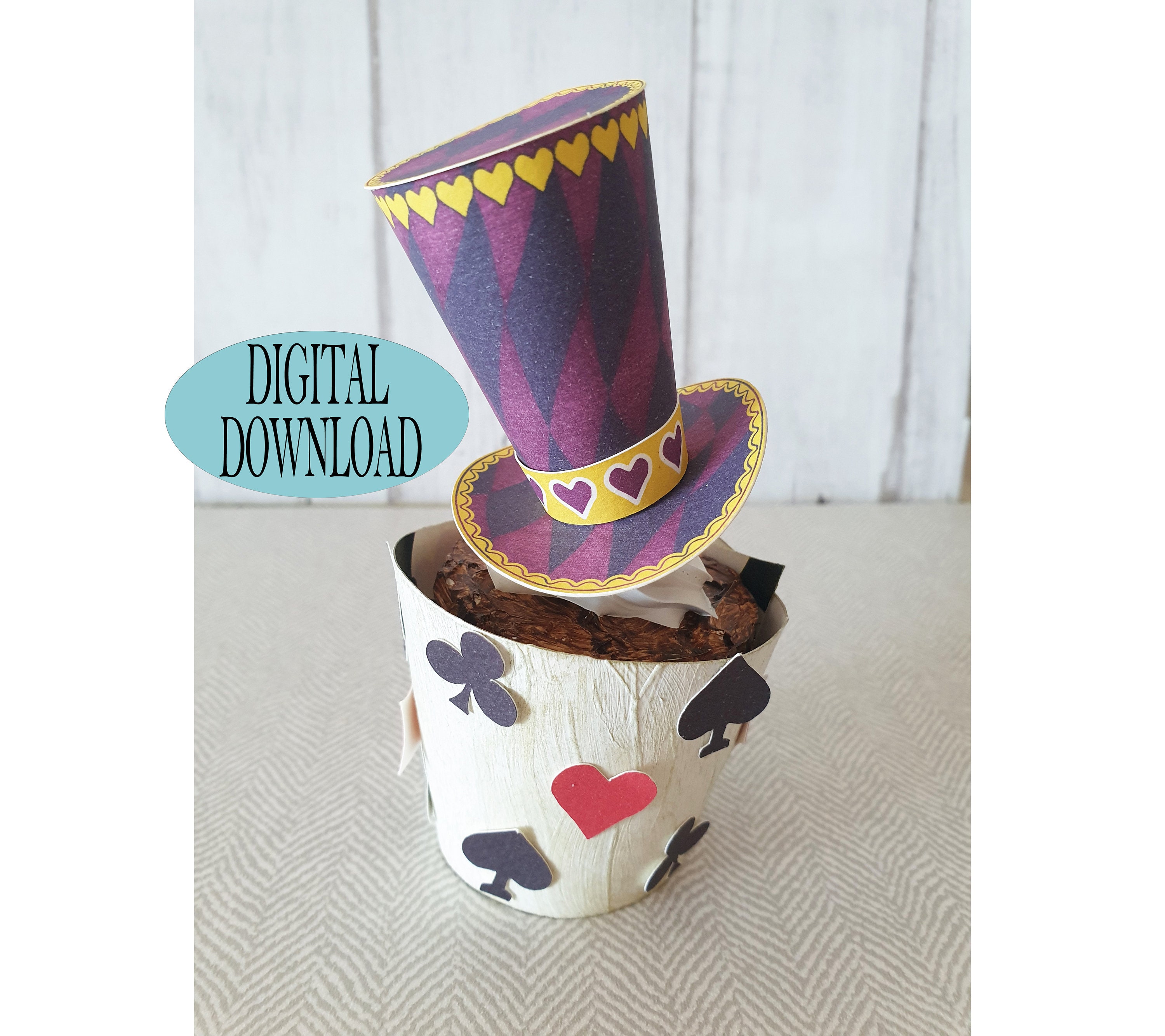Alice in Wonderland Decoration 2 Mad 