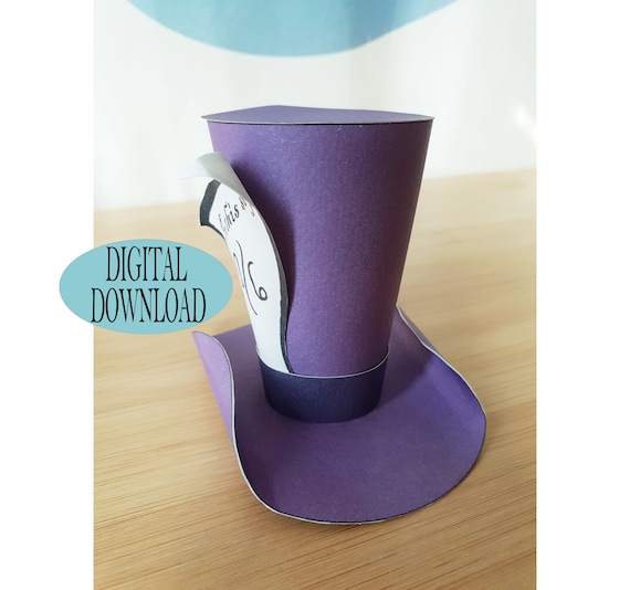 Alice in Wonderland Decoration Mad 