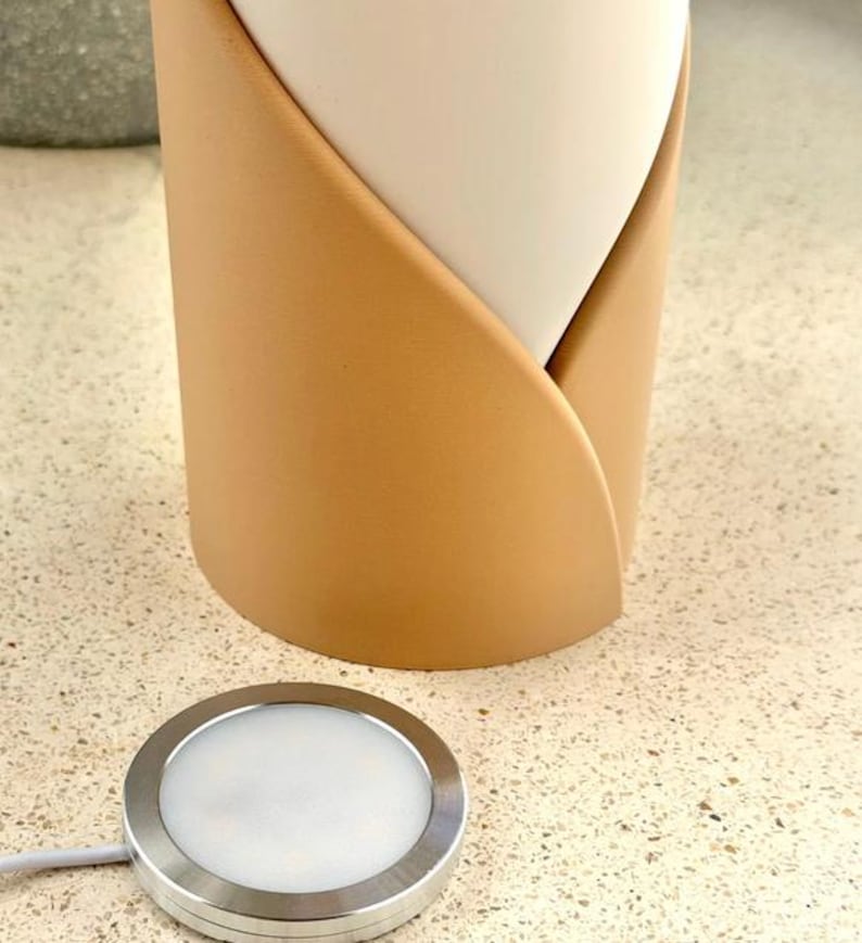 WRAPIS Sculptural Table Lamp image 2