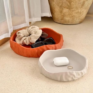 MIRAE Organic Catch All Tray, Minimalist Decorative Tray, Jewelry Dish, Entryway Organizer image 1