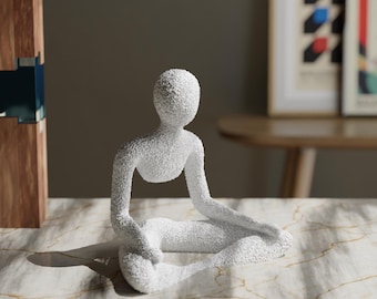 Ingen – Sentinel | Texturerad skulptur | Abstrakt modern konst | Meditativ inredning | Unik heminredning