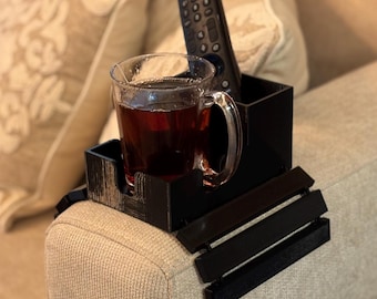 Flexi armstödsorganisatör för soffa — Modern bricka med mugghållare och förvaringsfack