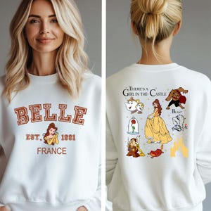 Bluza Vintage Tale As Old As Time, bluza Princess Belle Disney France, bluza z okrągłym dekoltem Piękna i Bestia, bluza French Village Disney