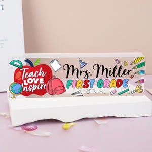 Personalized Acrylic Teacher Desk Name Plate, Custom Name Sign for Teacher Office Decor, Back to School Teacher Gift, Graduation Gift Ideas