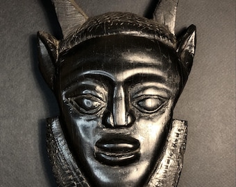 African Tribal Wall Mask – Hand Carved Wooden Decor