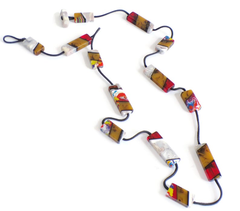 Collar Sobral Patchwork Mariane Multi Pattern de 114 cm de largo, hecho a mano con cuentas. imagen 6