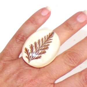 Sobral Renda Antique White & Fern Inclusion Artist Made Statement Ring Size 8