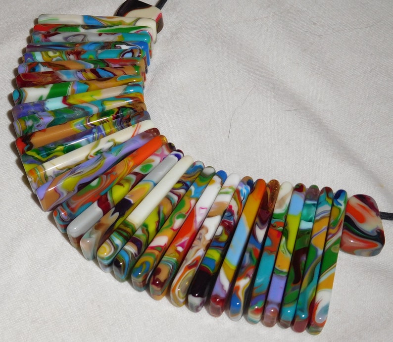 Sobral Magazine Nylon Pollock Multi Hued Swirl Bead Necklace Brazil Import