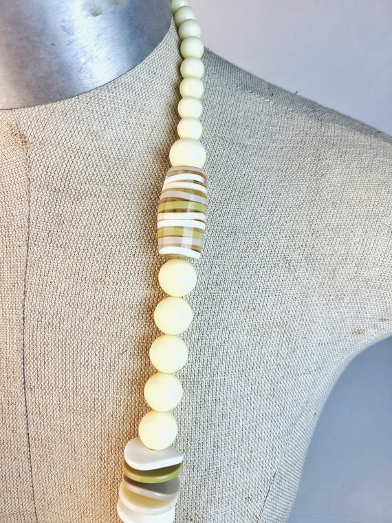 Sobral Africa Taupe Ivory White Large Beads Artis… - image 7