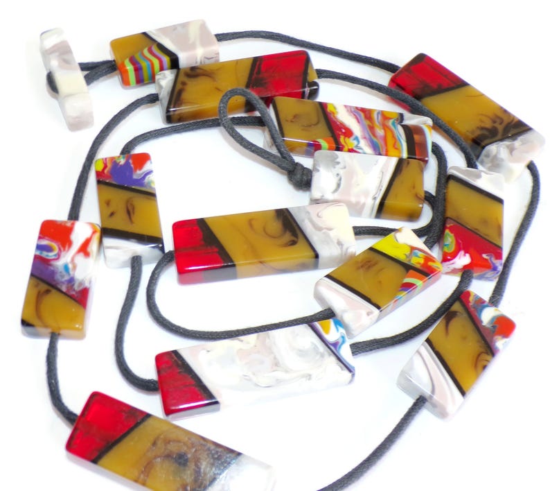 Collar Sobral Patchwork Mariane Multi Pattern de 114 cm de largo, hecho a mano con cuentas. imagen 5