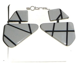 Sobral Street Lapa Boucles d'oreilles pendantes grises et noires