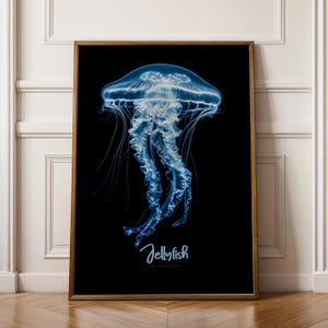 Stampa artistica da parete con meduse, decorazione marina, illustrazione di creature marine blu, regalo nautico per camera da letto e soggiorno.