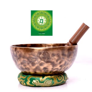 Handmade Himalayan Full Moon Singing Bowl: 8 inch F Note Heart Chakra