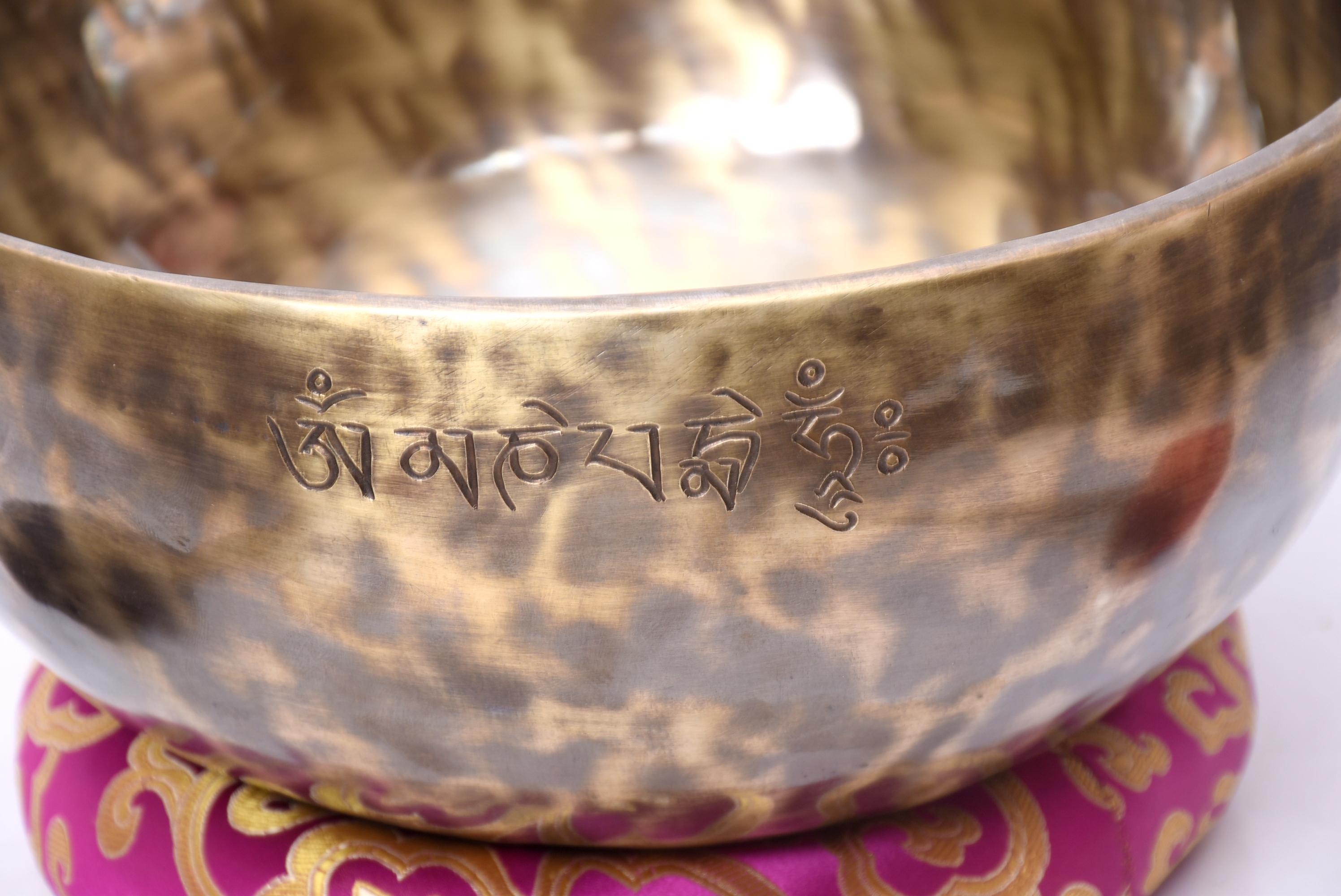 13インチ大型フルムーンシンギングボウル | ハンドメイドフルムーン