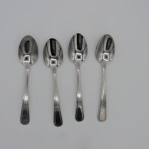 Cucchiaio da zuppa in acciaio inox Lagostina MARINA 18 cm