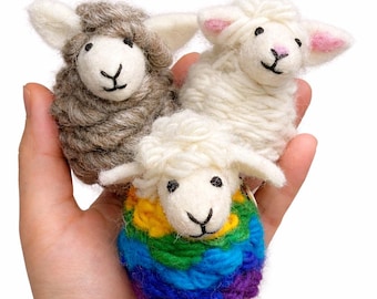 Wool Felt Sheep Keychain, Handmade Felt Lamb Charm, Wool Felt Sheep Keyring, Cute Farm Animal Bag Charm