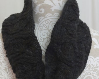 Black cabled cowl