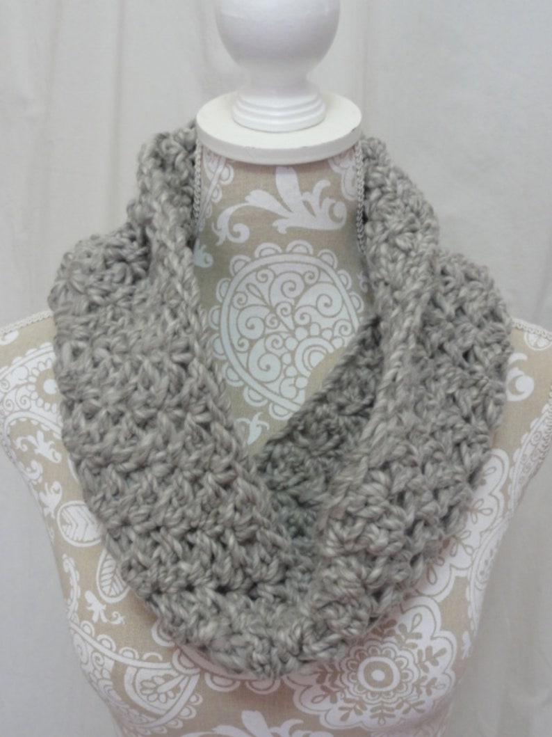 Light grey silver chunky wool cowl image 1