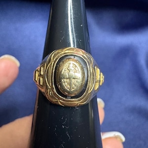 1940s 10k Gold Class Ring, Bayone H.S. (NJ)