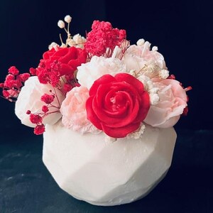 Geometrischer Blumenstrauß im Glas - Handgemachte Wachsblumen