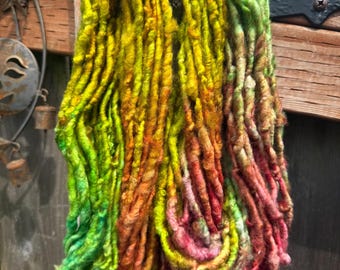 HANDSPUN Yarn Wool Thick and Thin Yarn with Locks