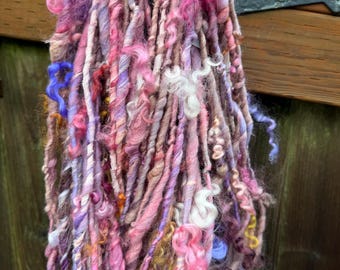HANDSPUN Yarn Wool Thick and Thin Yarn with Locks