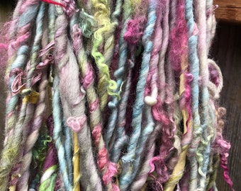 HANDSPUN Yarn Wool Thick and Thin Yarn with Locks