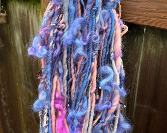 HANDSPUN Yarn Wool Thick and Thin Yarn with Locks