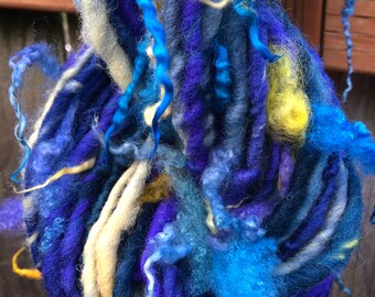 HANDSPUN Yarn Wool Thick and Thin Yarn with Locks