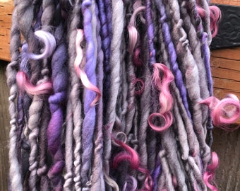 HANDSPUN Yarn Wool Thick and Thin Yarn with Locks