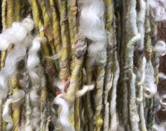 HANDSPUN Yarn Wool Thick and Thin Yarn with Locks